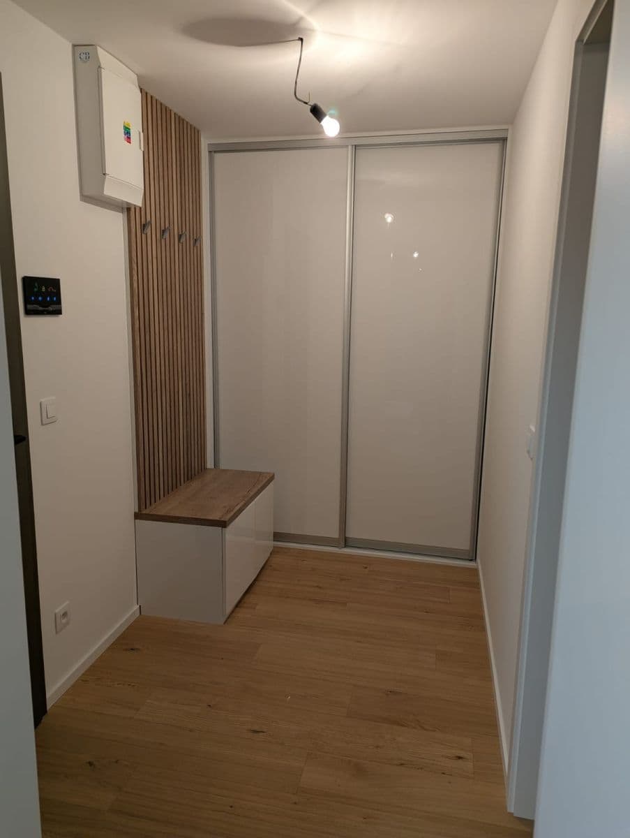 Pronájem bytu 1+kk 32 m², Bratislavská, Brno, Jihomoravský kraj Pronájem bytu 1+kk 32 m², Bratislavská, Brno, Jihomoravský kraj