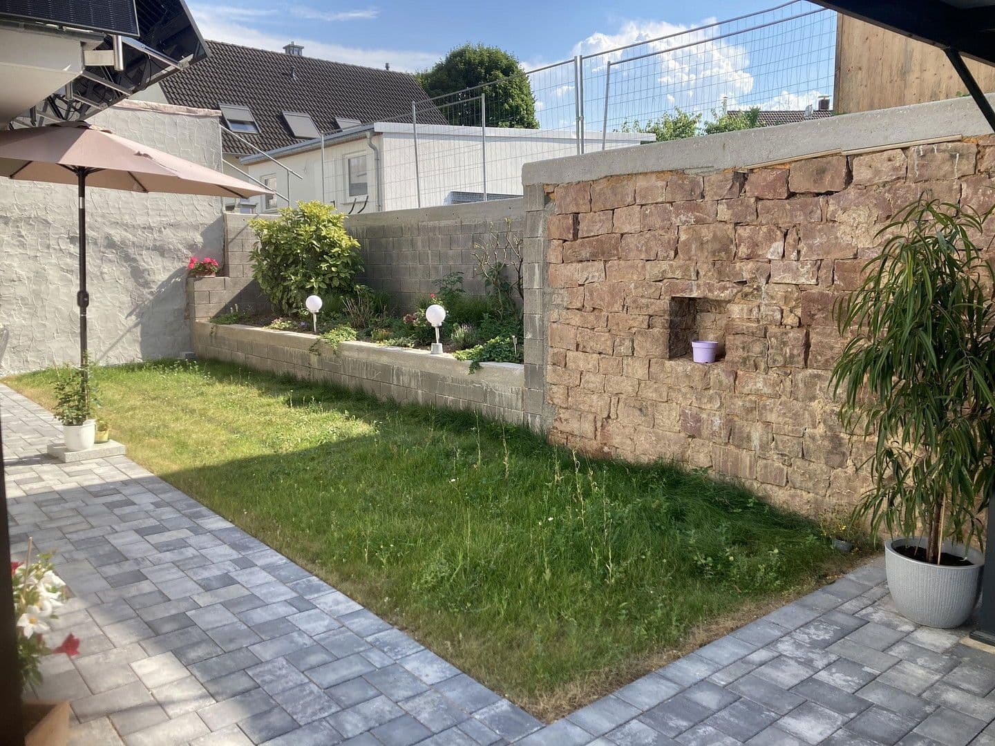 Pronájem bytu 3+1 90 m², Wiesenbach, Bádensko-Württembersko Pronájem bytu 3+1 90 m², Wiesenbach, Bádensko-Württembersko