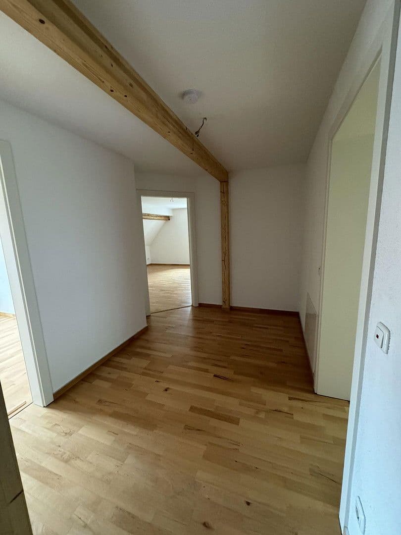 Pronájem bytu 4+1 184 m², Meiereiweg 21, Pirna, Sasko Pronájem bytu 4+1 184 m², Meiereiweg 21, Pirna, Sasko