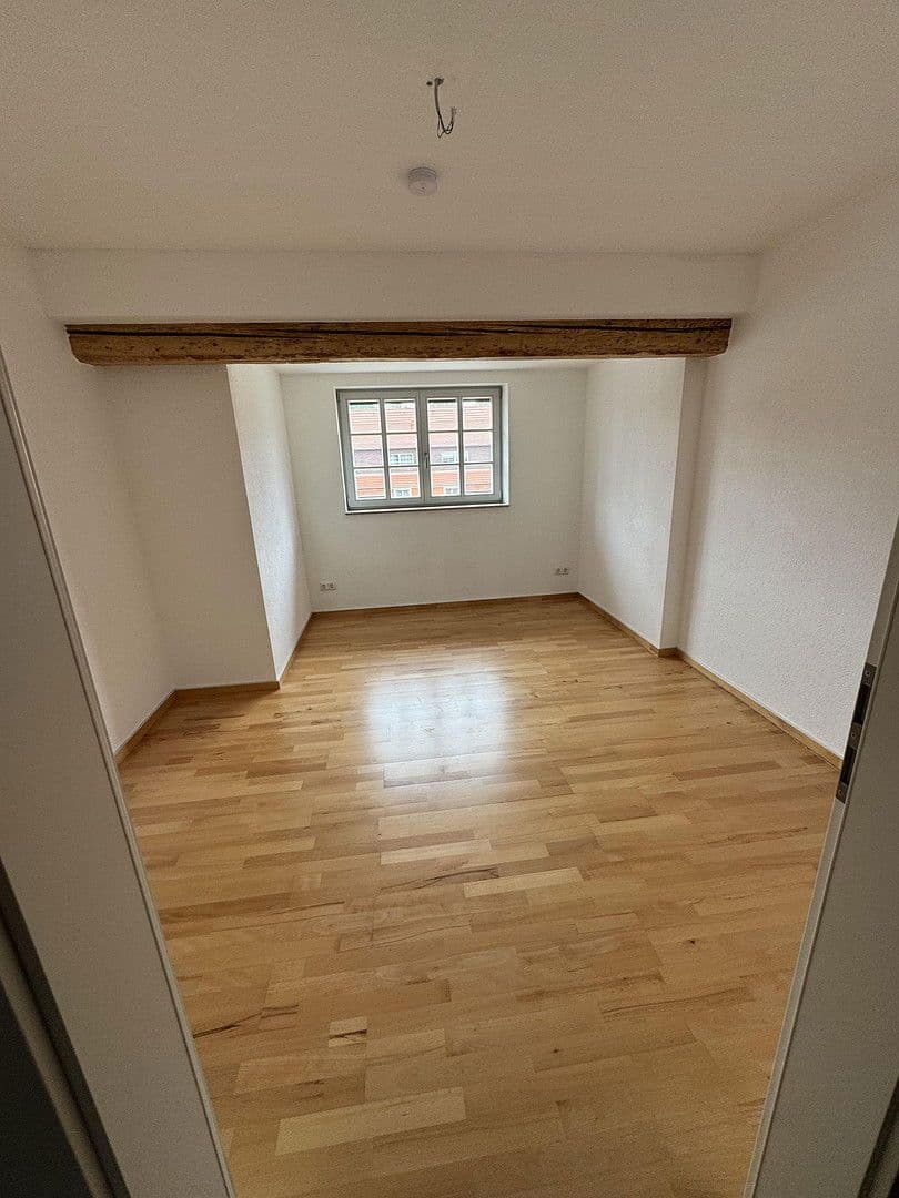 Pronájem bytu 4+1 184 m², Meiereiweg 21, Pirna, Sasko Pronájem bytu 4+1 184 m², Meiereiweg 21, Pirna, Sasko