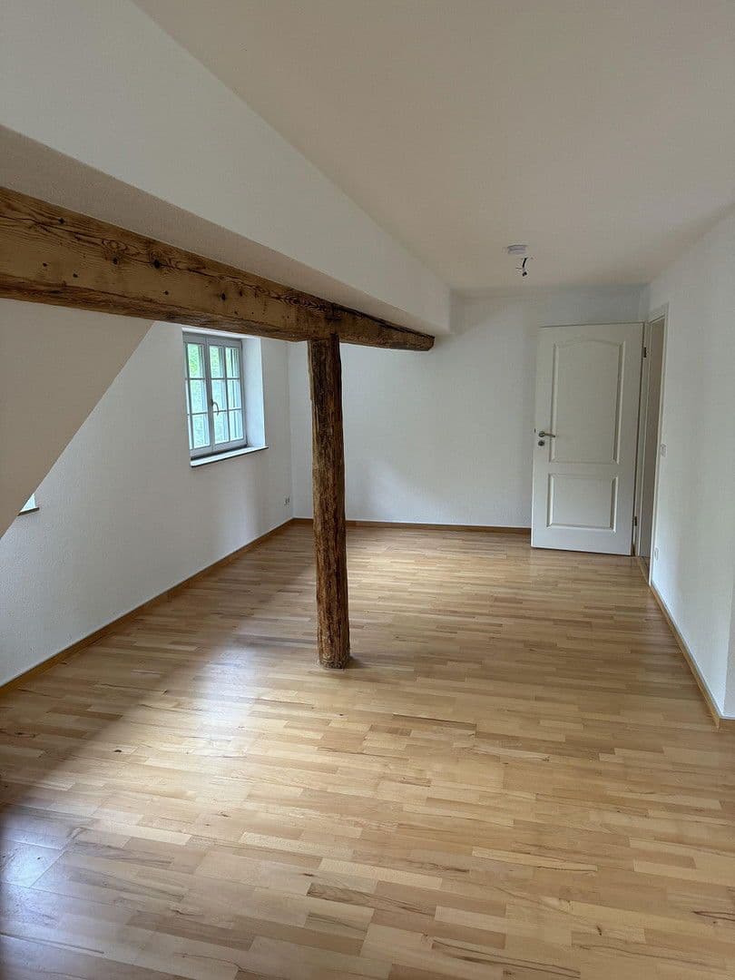 Pronájem bytu 4+1 184 m², Meiereiweg 21, Pirna, Sasko Pronájem bytu 4+1 184 m², Meiereiweg 21, Pirna, Sasko