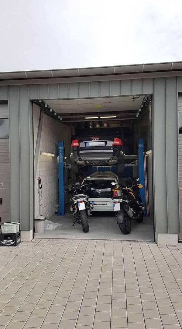 Prodej garáže 3.000 m², Dr Johanna Stahl Straße 1a, Würzburg, Bavorsko Prodej garáže 3.000 m², Dr Johanna Stahl Straße 1a, Würzburg, Bavorsko