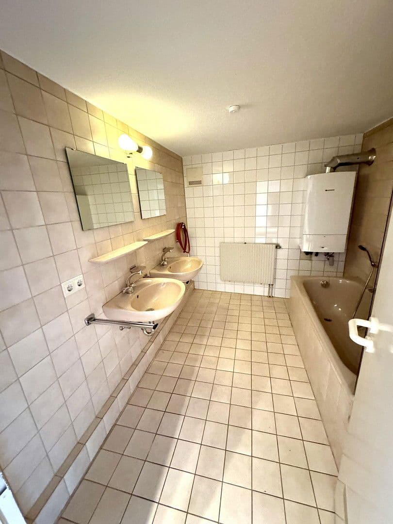 Prodej domu 291 m², pozemek 134 m², Schwäbisch Hall, Bádensko-Württembersko Prodej domu 291 m², pozemek 134 m², Schwäbisch Hall, Bádensko-Württembersko