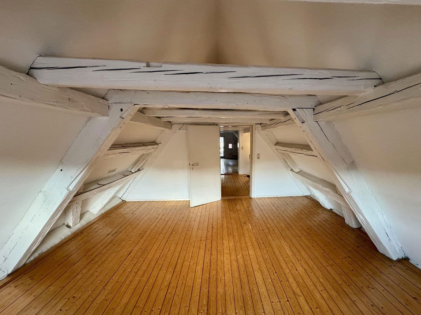 Prodej domu 291 m², pozemek 134 m², Schwäbisch Hall, Bádensko-Württembersko Prodej domu 291 m², pozemek 134 m², Schwäbisch Hall, Bádensko-Württembersko