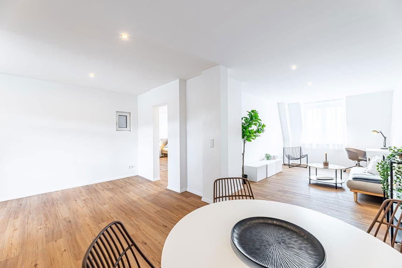 Pronájem bytu 2+1 65 m², Frankenstraße 119, Nürnberg, Bavorsko Pronájem bytu 2+1 65 m², Frankenstraße 119, Nürnberg, Bavorsko