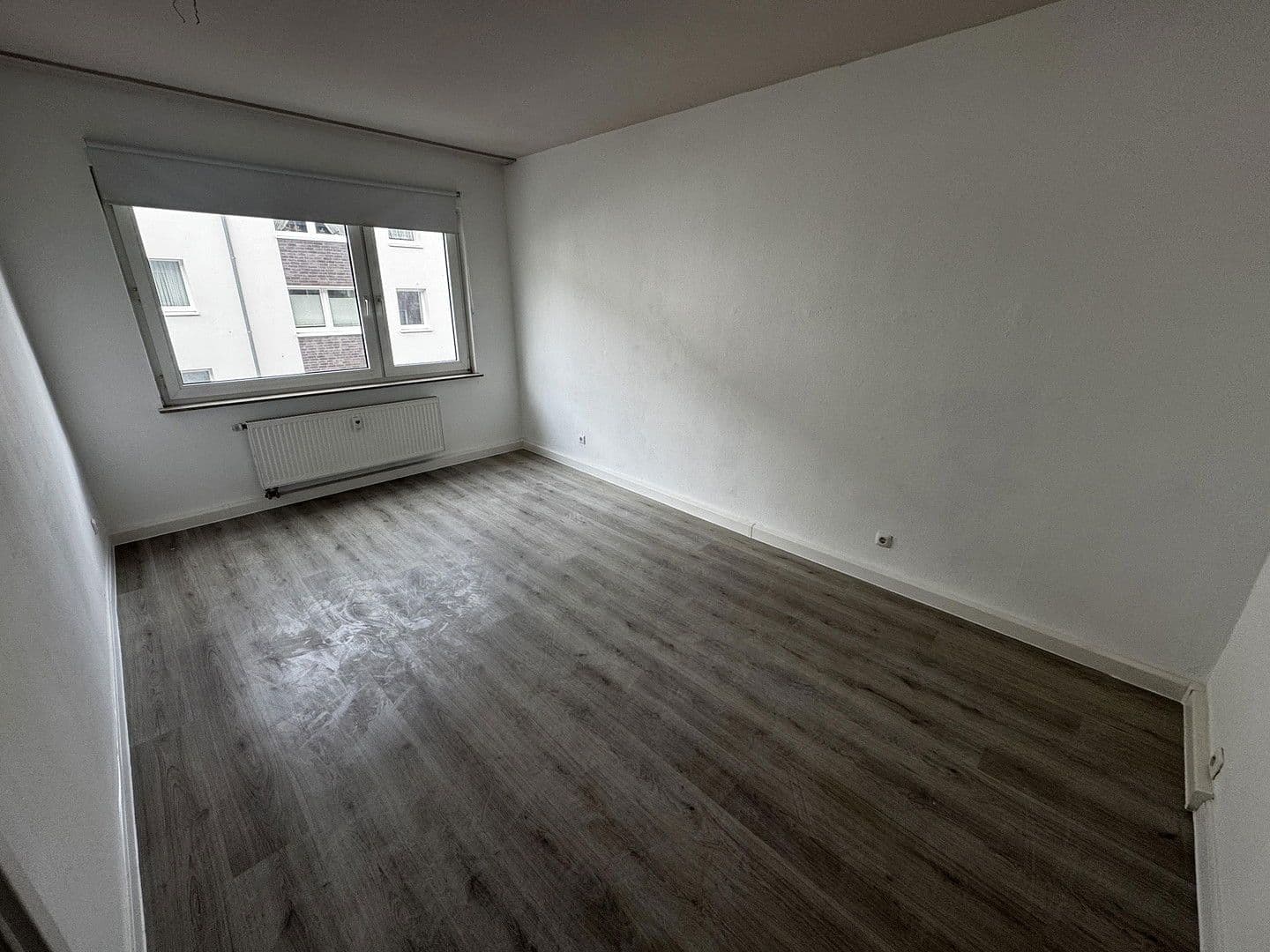 Prodej domu 308 m², pozemek 265 m², Virgiliastraße 12, Essen, Severní Porýní-Vestfálsko Prodej domu 308 m², pozemek 265 m², Virgiliastraße 12, Essen, Severní Porýní-Vestfálsko