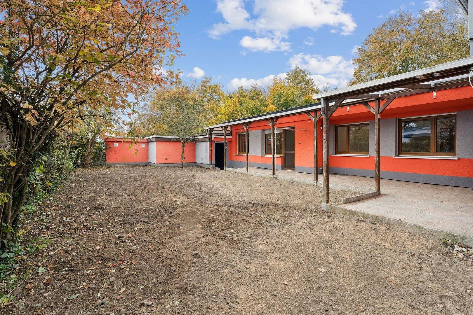 Prodej domu 146 m², pozemek 481 m², Ulm, Bádensko-Württembersko Prodej domu 146 m², pozemek 481 m², Ulm, Bádensko-Württembersko