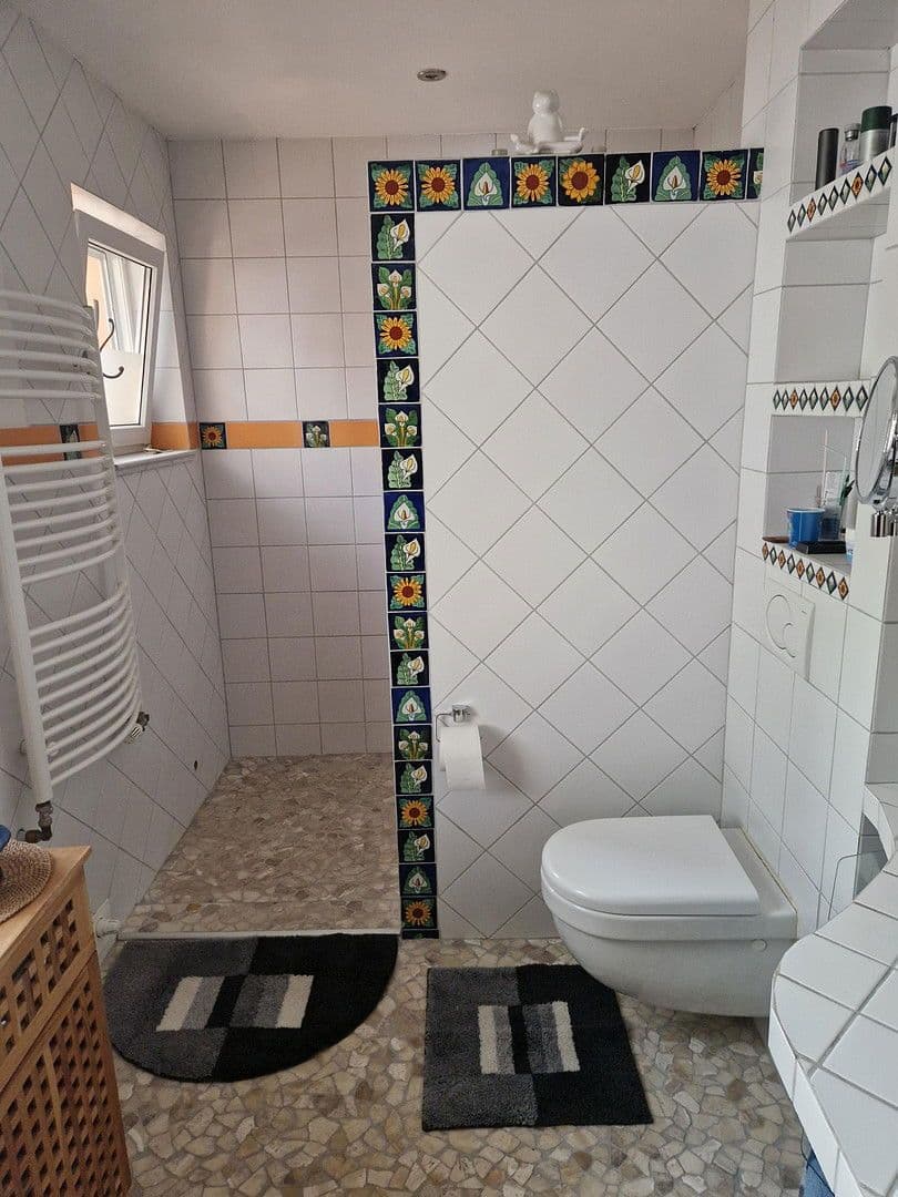 Prodej domu 250 m², pozemek 870 m², Leimersheim, Porýní-Falc Prodej domu 250 m², pozemek 870 m², Leimersheim, Porýní-Falc
