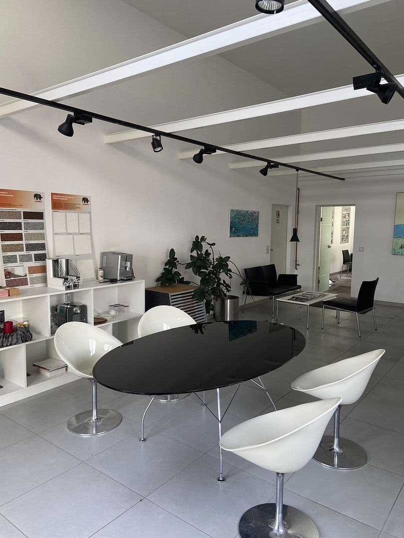 Prodej nebytového prostoru 500 m², Am Römerfeld 6, Hof bei Salzburg, Salcbursko Prodej nebytového prostoru 500 m², Am Römerfeld 6, Hof bei Salzburg, Salcbursko