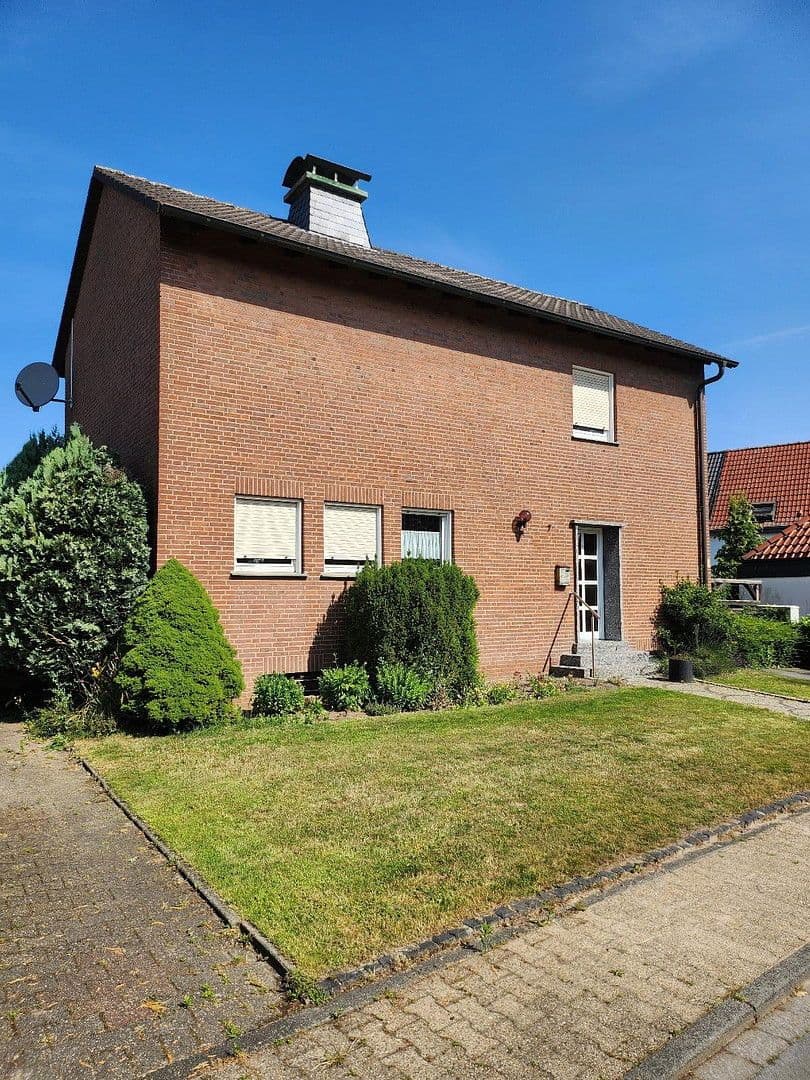 Prodej domu 120 m², pozemek 541 m², Danziger Str. 7, Selm, Severní Porýní-Vestfálsko Prodej domu 120 m², pozemek 541 m², Danziger Str. 7, Selm, Severní Porýní-Vestfálsko