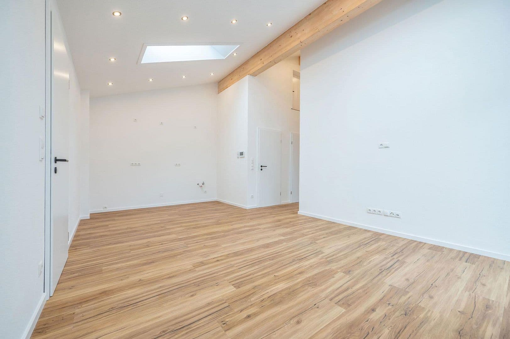 Pronájem bytu 4+1 74 m², Hutthurm, Bavorsko Pronájem bytu 4+1 74 m², Hutthurm, Bavorsko