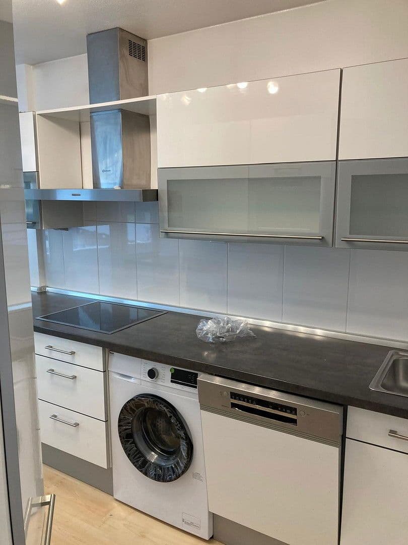 Pronájem bytu 4+1 120 m², Wurmbergstraße 13, Sindelfingen, Bádensko-Württembersko Pronájem bytu 4+1 120 m², Wurmbergstraße 13, Sindelfingen, Bádensko-Württembersko