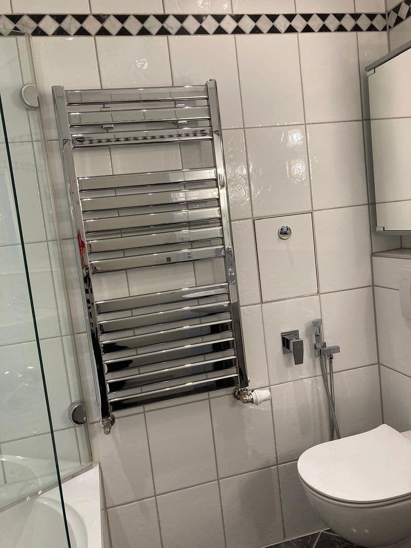 Pronájem bytu 4+1 120 m², Wurmbergstraße 13, Sindelfingen, Bádensko-Württembersko Pronájem bytu 4+1 120 m², Wurmbergstraße 13, Sindelfingen, Bádensko-Württembersko