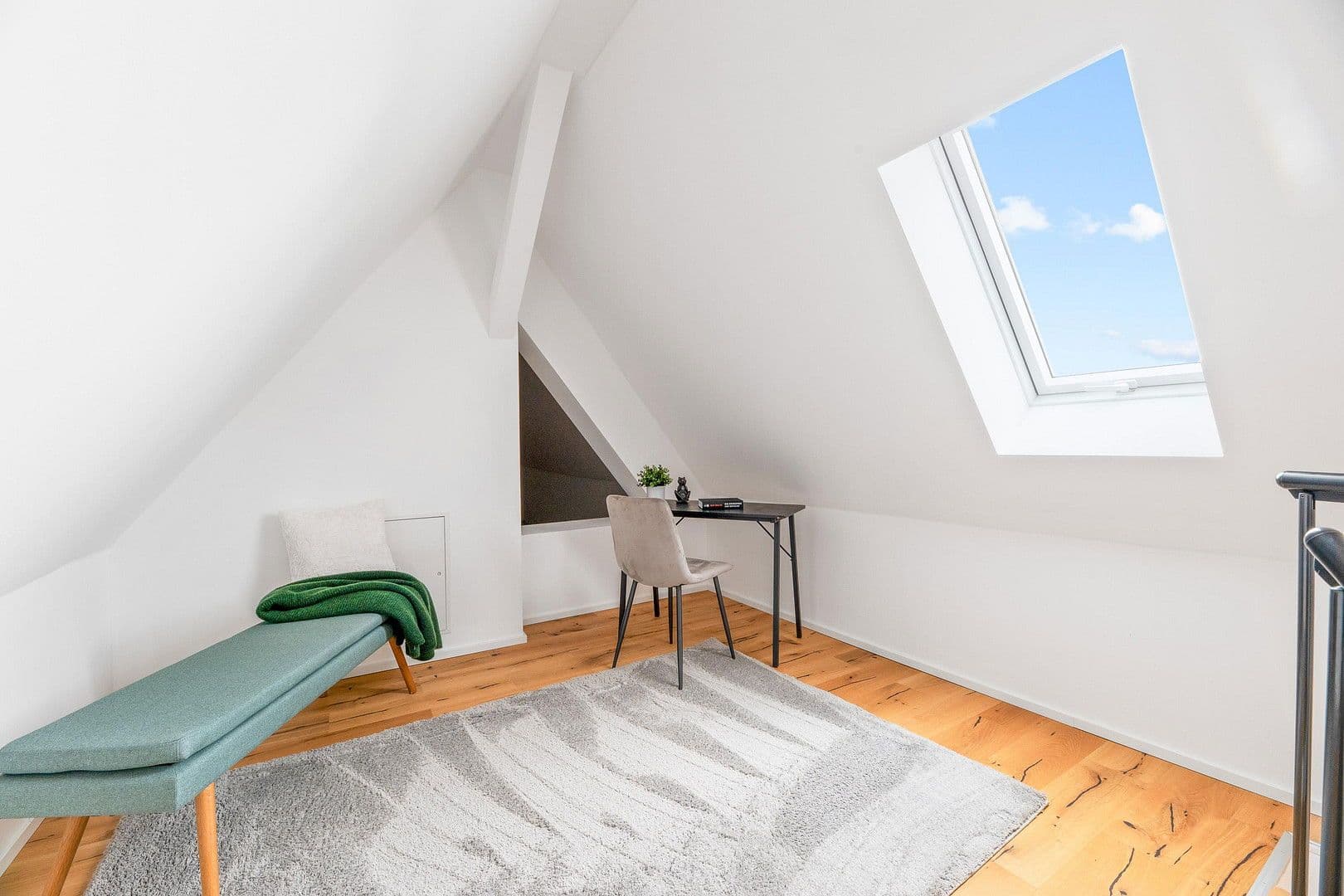 Prodej domu 133 m², pozemek 228 m², Pfaffenhofen an der Roth, Bavorsko Prodej domu 133 m², pozemek 228 m², Pfaffenhofen an der Roth, Bavorsko