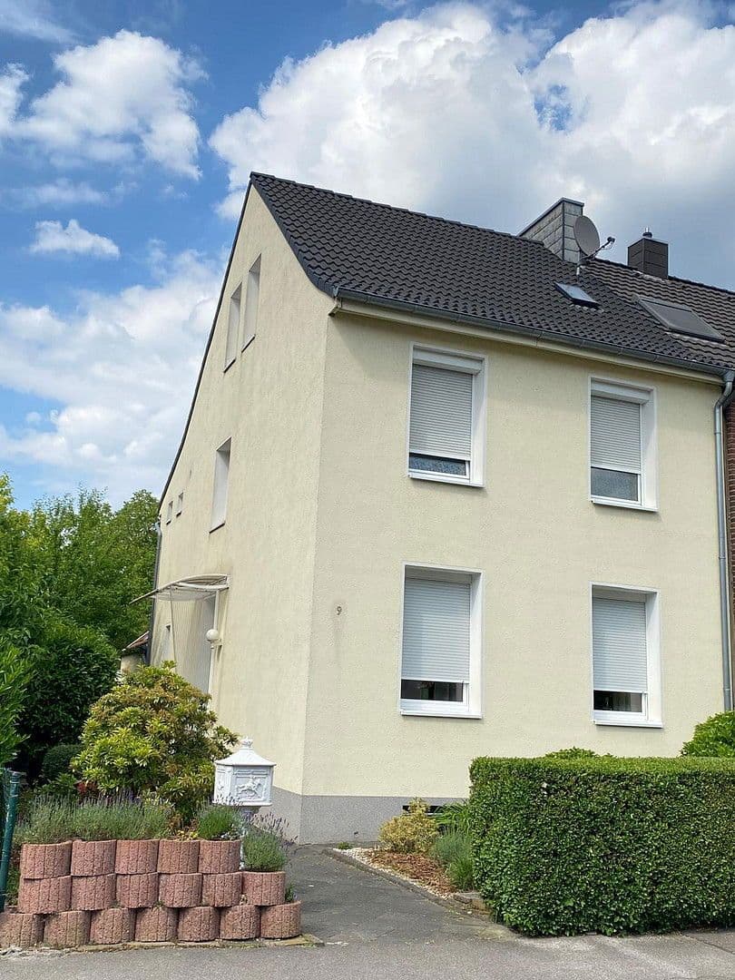 Prodej domu 130 m², pozemek 291 m², Falkenstr. 9, Mönchengladbach, Severní Porýní-Vestfálsko Prodej domu 130 m², pozemek 291 m², Falkenstr. 9, Mönchengladbach, Severní Porýní-Vestfálsko