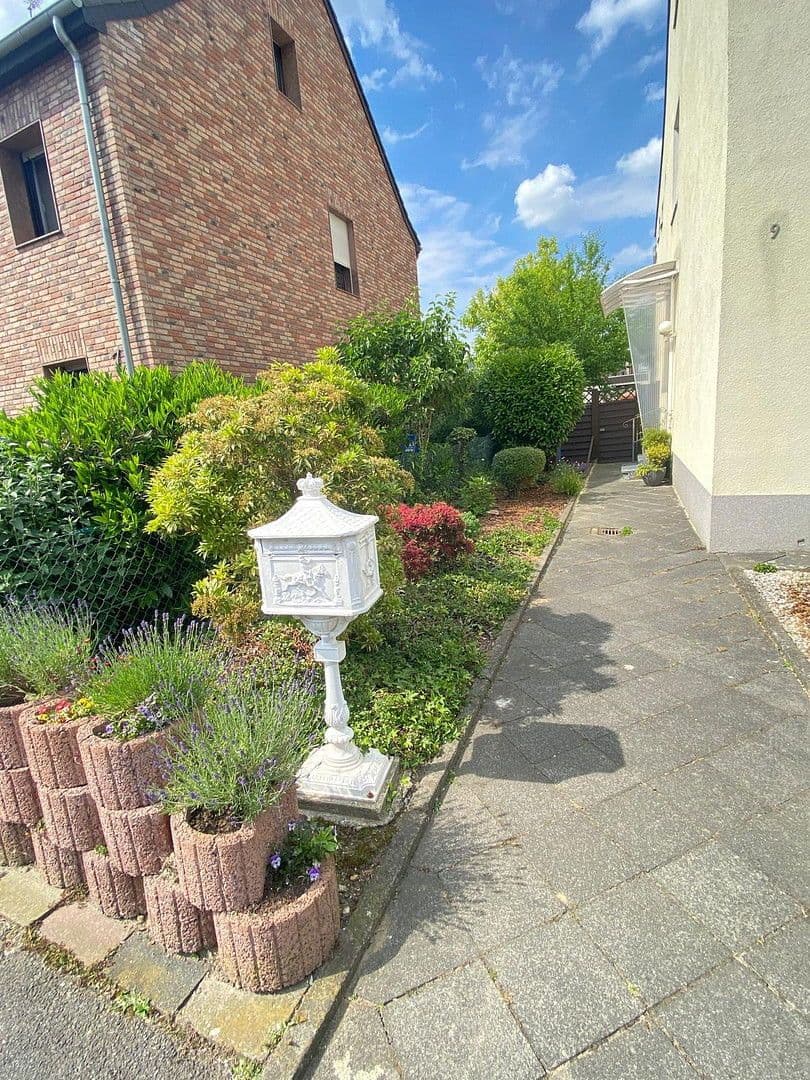 Prodej domu 130 m², pozemek 291 m², Falkenstr. 9, Mönchengladbach, Severní Porýní-Vestfálsko Prodej domu 130 m², pozemek 291 m², Falkenstr. 9, Mönchengladbach, Severní Porýní-Vestfálsko