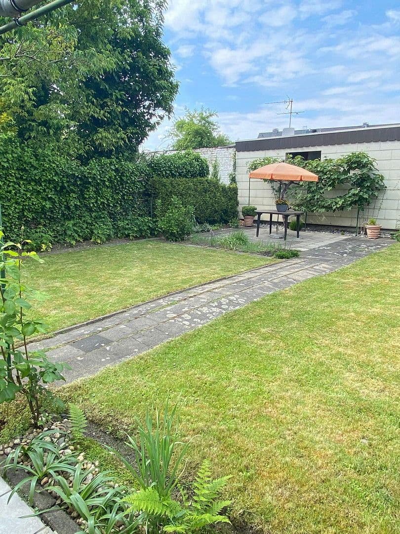 Prodej domu 130 m², pozemek 291 m², Falkenstr. 9, Mönchengladbach, Severní Porýní-Vestfálsko Prodej domu 130 m², pozemek 291 m², Falkenstr. 9, Mönchengladbach, Severní Porýní-Vestfálsko