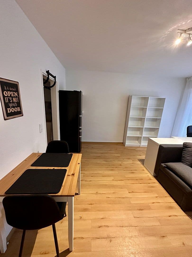 Pronájem bytu 2+1 36 m², Dreilindenstraße 13, Wesseling, Severní Porýní-Vestfálsko Pronájem bytu 2+1 36 m², Dreilindenstraße 13, Wesseling, Severní Porýní-Vestfálsko