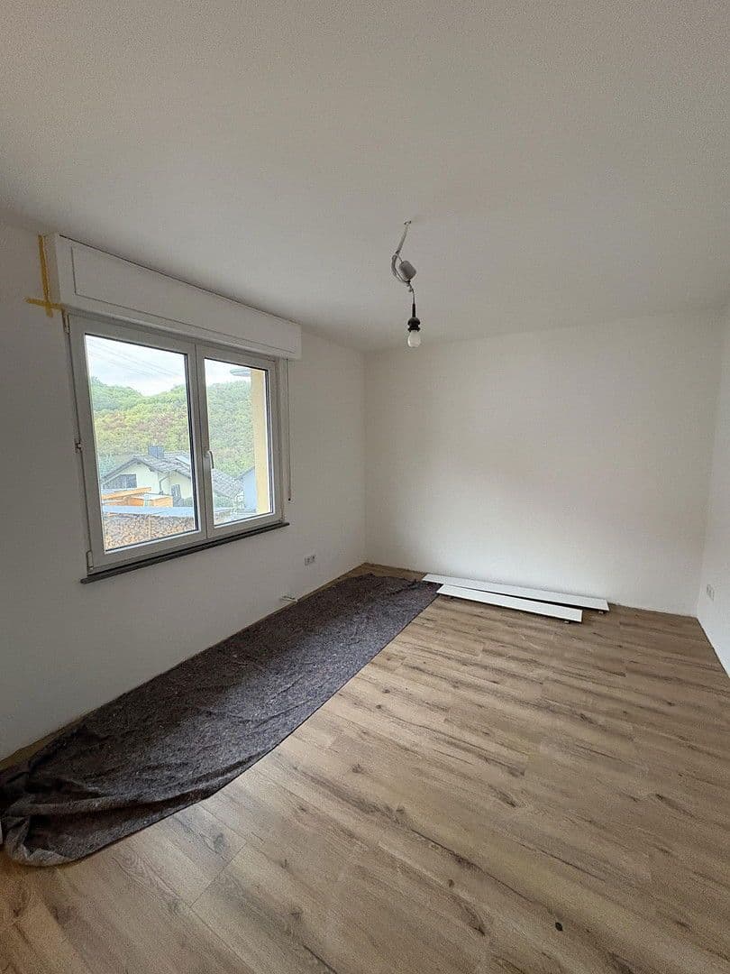 Pronájem bytu 5+kk 129 m², Feilbingert, Porýní-Falc Pronájem bytu 5+kk 129 m², Feilbingert, Porýní-Falc