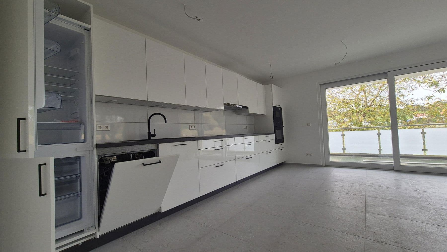 Pronájem bytu 3+1 90 m², Aglasterhausen, Bádensko-Württembersko Pronájem bytu 3+1 90 m², Aglasterhausen, Bádensko-Württembersko