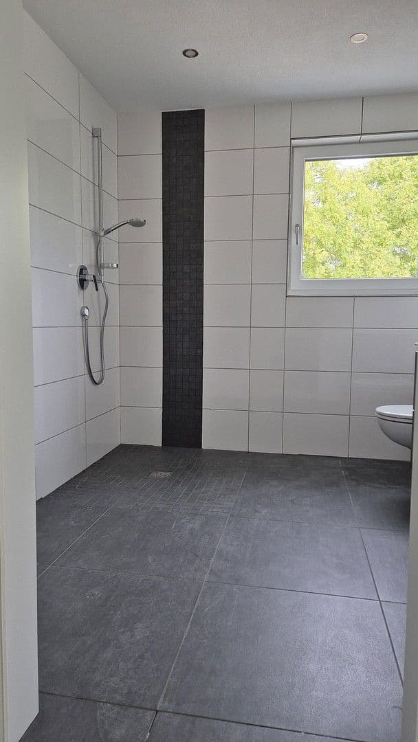 Pronájem bytu 3+1 90 m², Aglasterhausen, Bádensko-Württembersko Pronájem bytu 3+1 90 m², Aglasterhausen, Bádensko-Württembersko