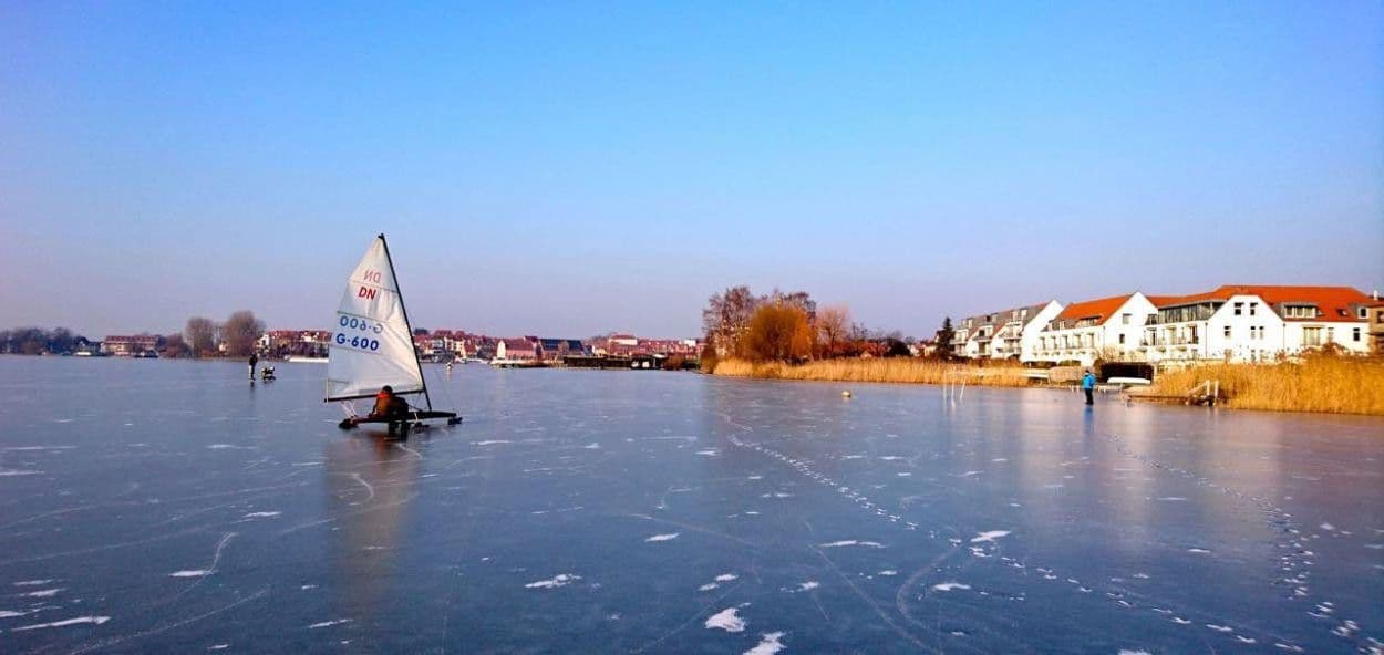 Prodej bytu 2+1 49 m², Am Seeufer, Waren (Müritz), Mecklenburg-Vorpommern Prodej bytu 2+1 49 m², Am Seeufer, Waren (Müritz), Mecklenburg-Vorpommern