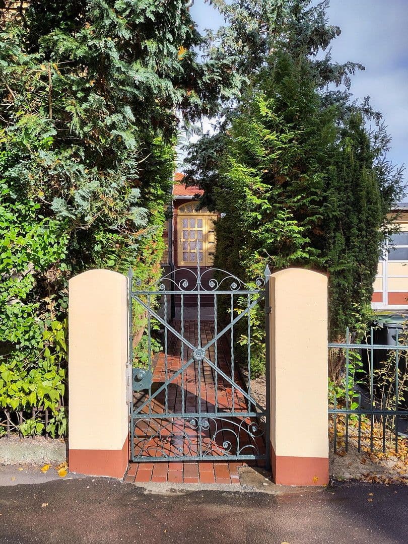 Prodej domu 222 m², pozemek 637 m², Ahnatalstraße 58, Kassel, Hessen Prodej domu 222 m², pozemek 637 m², Ahnatalstraße 58, Kassel, Hessen