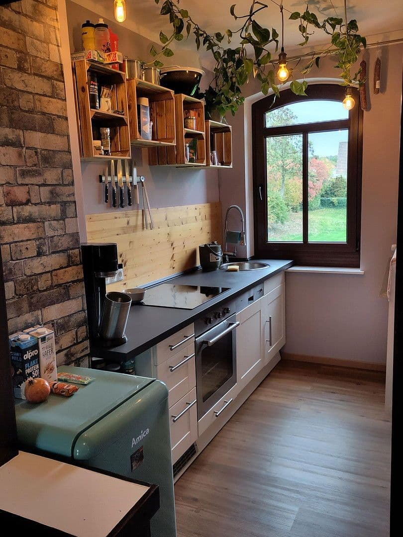 Prodej domu 222 m², pozemek 637 m², Ahnatalstraße 58, Kassel, Hessen Prodej domu 222 m², pozemek 637 m², Ahnatalstraße 58, Kassel, Hessen