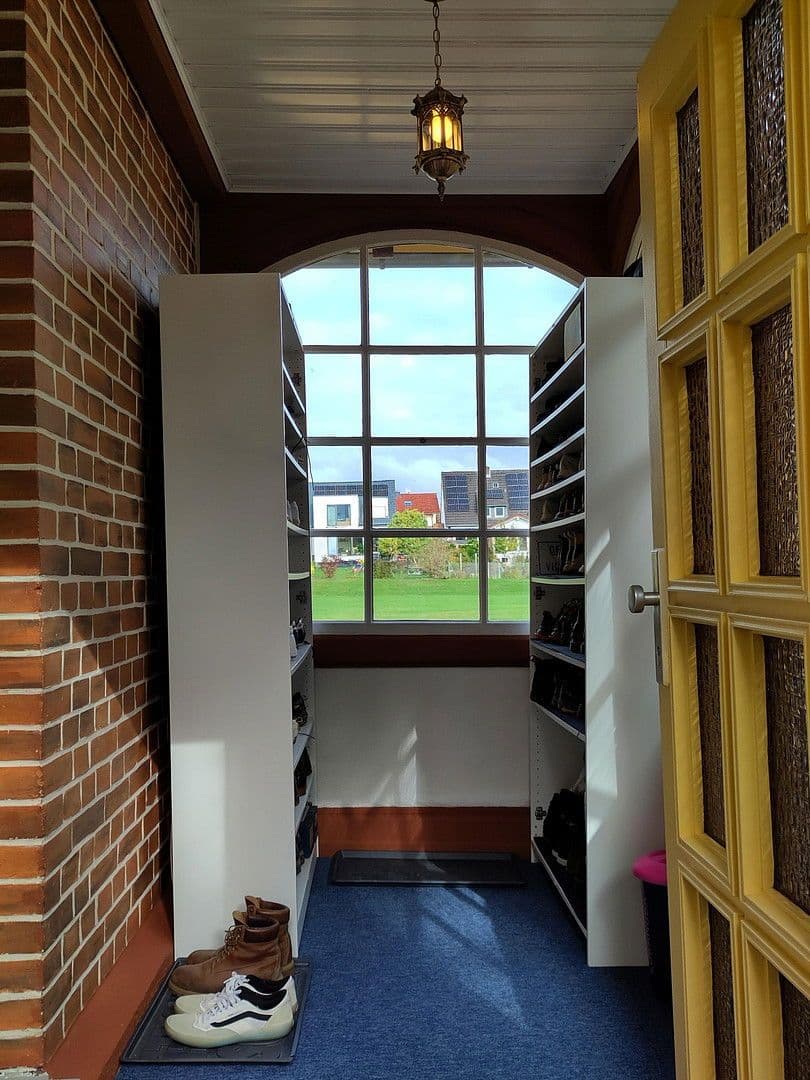 Prodej domu 222 m², pozemek 637 m², Ahnatalstraße 58, Kassel, Hessen Prodej domu 222 m², pozemek 637 m², Ahnatalstraße 58, Kassel, Hessen