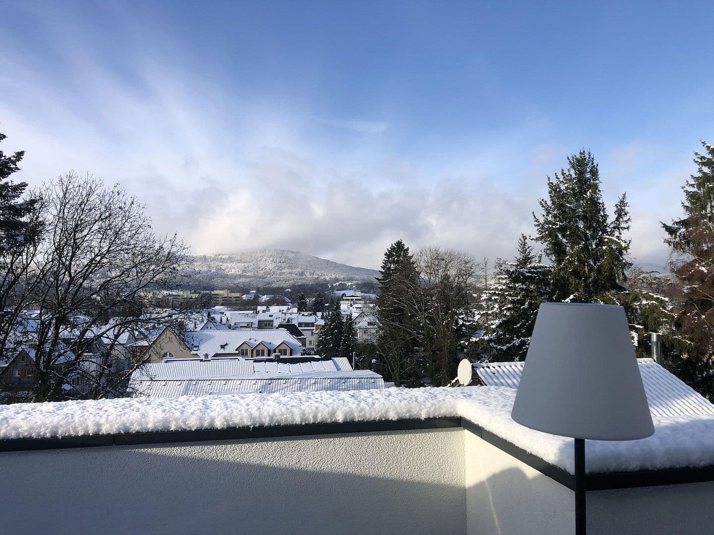 Prodej domu 182 m², pozemek 912 m², Kelkheim (Taunus), Hessen Prodej domu 182 m², pozemek 912 m², Kelkheim (Taunus), Hessen