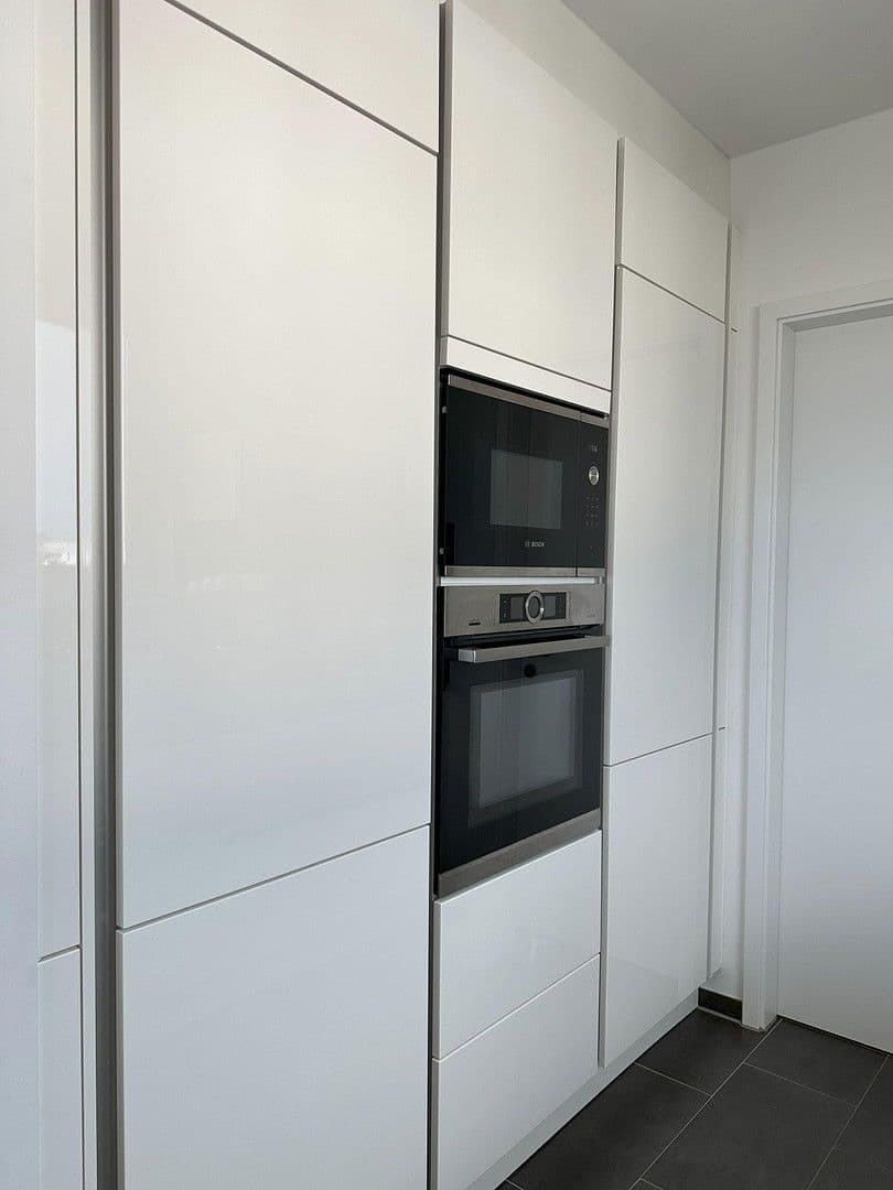 Pronájem bytu 4+kk 145 m², Neu-Isenburg, Hessen Pronájem bytu 4+kk 145 m², Neu-Isenburg, Hessen