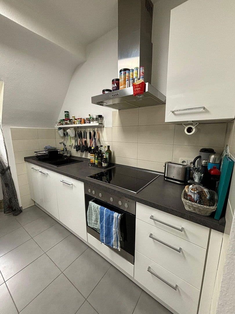 Pronájem bytu 2+1 59 m², Köln, Severní Porýní-Vestfálsko Pronájem bytu 2+1 59 m², Köln, Severní Porýní-Vestfálsko