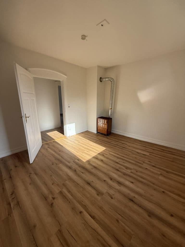 Pronájem bytu 4+1 120 m², Renchen, Bádensko-Württembersko Pronájem bytu 4+1 120 m², Renchen, Bádensko-Württembersko