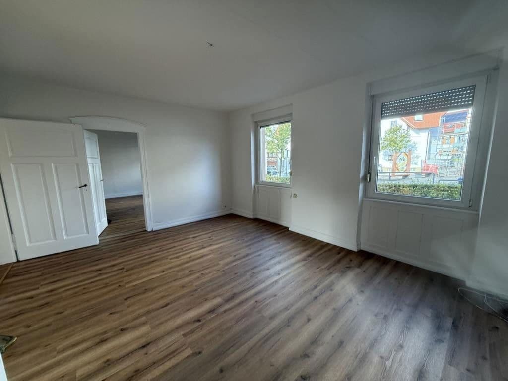 Pronájem bytu 4+1 120 m², Renchen, Bádensko-Württembersko Pronájem bytu 4+1 120 m², Renchen, Bádensko-Württembersko