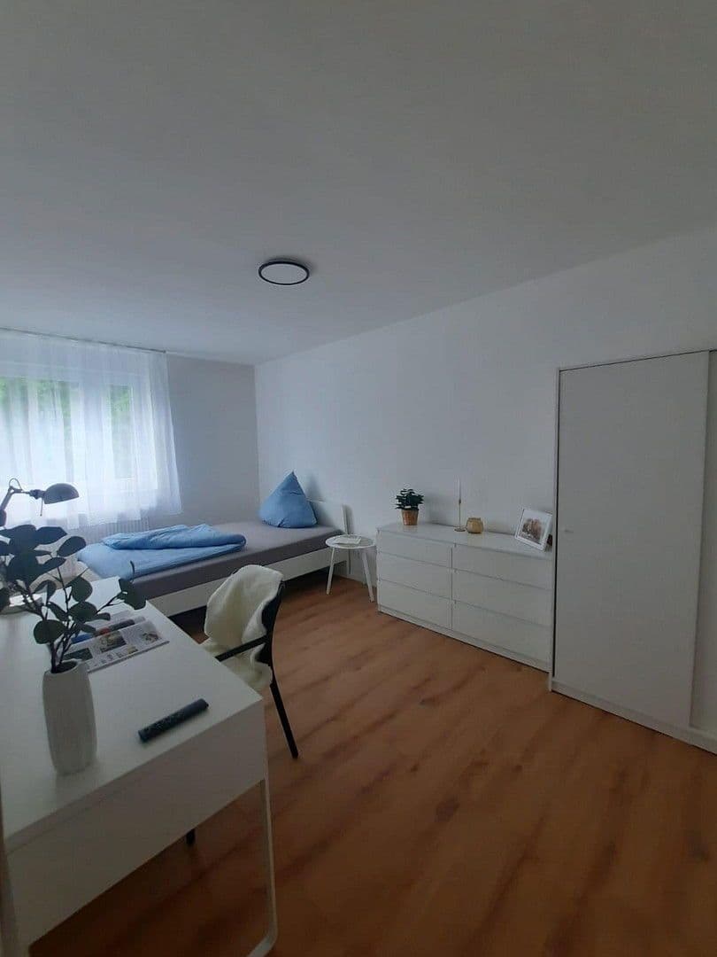 Pronájem bytu  15 m², Rollnerstraße 40, Nürnberg, Bavorsko Pronájem bytu  15 m², Rollnerstraße 40, Nürnberg, Bavorsko