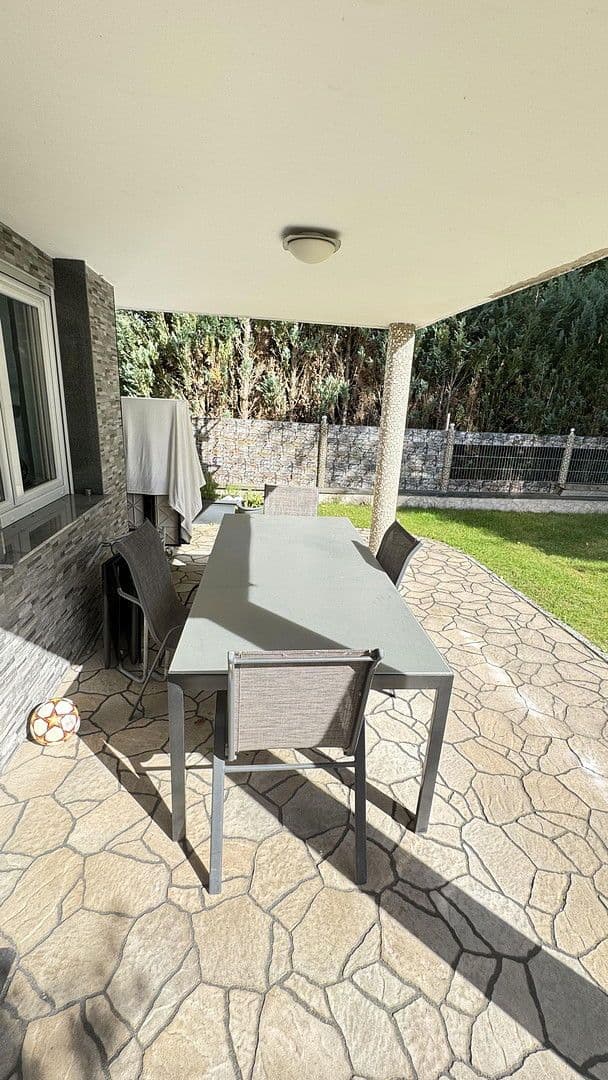 Prodej domu 186 m², pozemek 267 m², Vaihingen an der Enz, Bádensko-Württembersko Prodej domu 186 m², pozemek 267 m², Vaihingen an der Enz, Bádensko-Württembersko