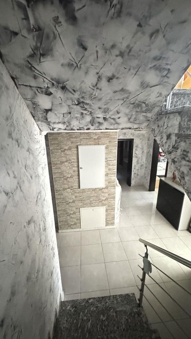 Prodej domu 186 m², pozemek 267 m², Vaihingen an der Enz, Bádensko-Württembersko Prodej domu 186 m², pozemek 267 m², Vaihingen an der Enz, Bádensko-Württembersko
