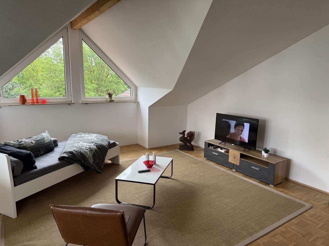 Pronájem bytu 2+1 60 m², Adlerstraße 13, Herrenberg, Bádensko-Württembersko Pronájem bytu 2+1 60 m², Adlerstraße 13, Herrenberg, Bádensko-Württembersko