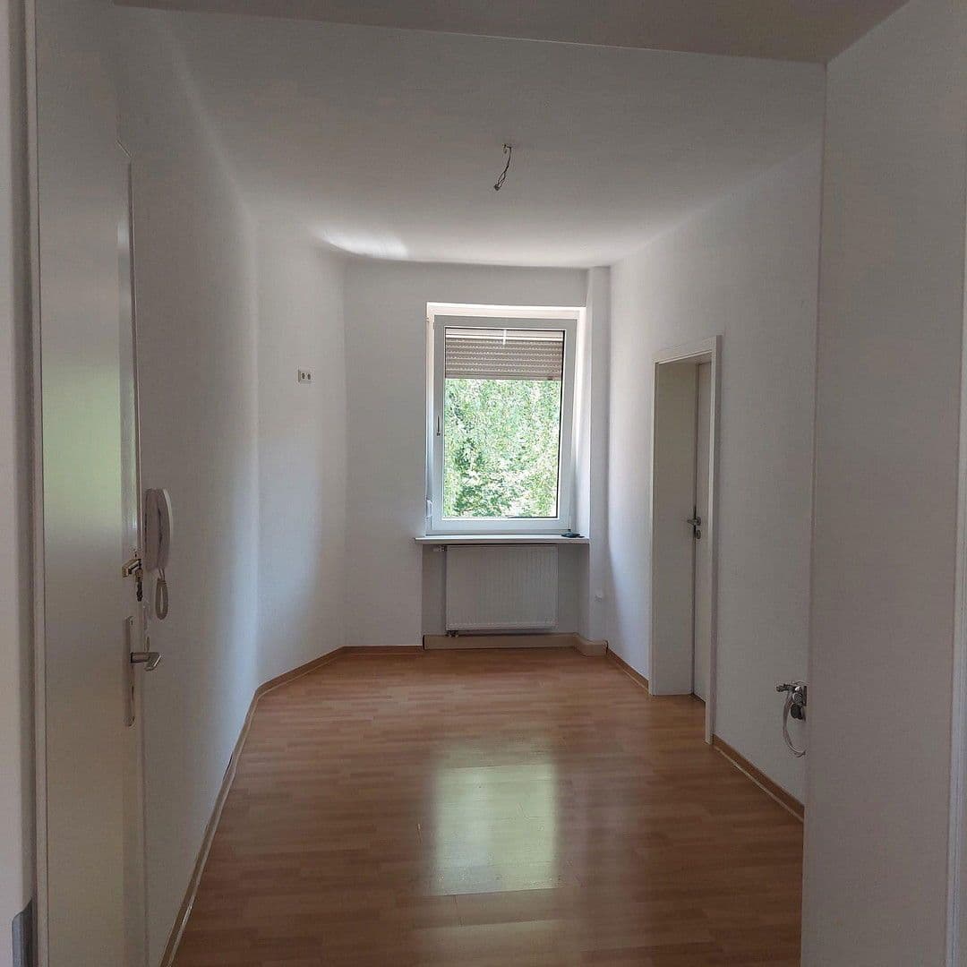 Pronájem bytu 3+1 62 m², Bergstraße 20-22, Pirmasens, Porýní-Falc Pronájem bytu 3+1 62 m², Bergstraße 20-22, Pirmasens, Porýní-Falc
