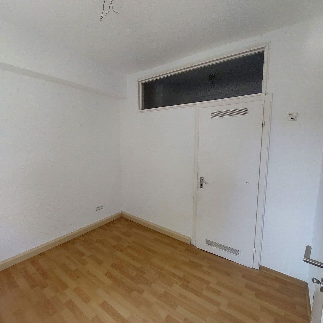 Pronájem bytu 3+1 62 m², Bergstraße 20-22, Pirmasens, Porýní-Falc Pronájem bytu 3+1 62 m², Bergstraße 20-22, Pirmasens, Porýní-Falc