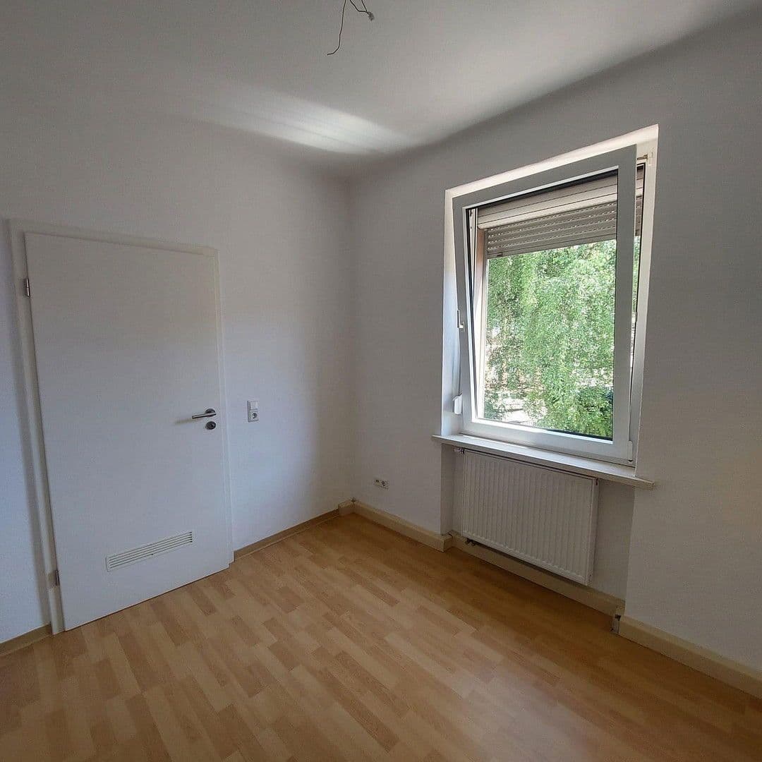 Pronájem bytu 3+1 62 m², Bergstraße 20-22, Pirmasens, Porýní-Falc Pronájem bytu 3+1 62 m², Bergstraße 20-22, Pirmasens, Porýní-Falc