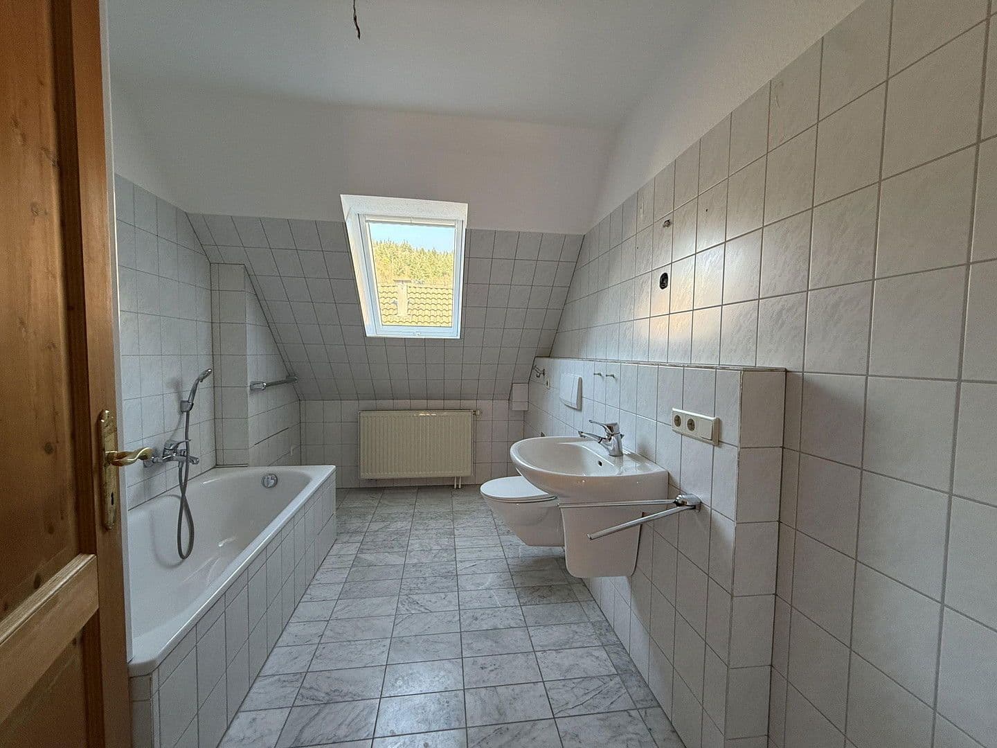 Prodej domu 260 m², pozemek 232 m², Klostergasse 1a, Sulzburg, Bádensko-Württembersko Prodej domu 260 m², pozemek 232 m², Klostergasse 1a, Sulzburg, Bádensko-Württembersko