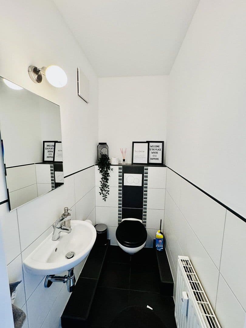 Pronájem bytu 4+1 92 m², Finkenschlag 37a, Fürth, Bavorsko Pronájem bytu 4+1 92 m², Finkenschlag 37a, Fürth, Bavorsko
