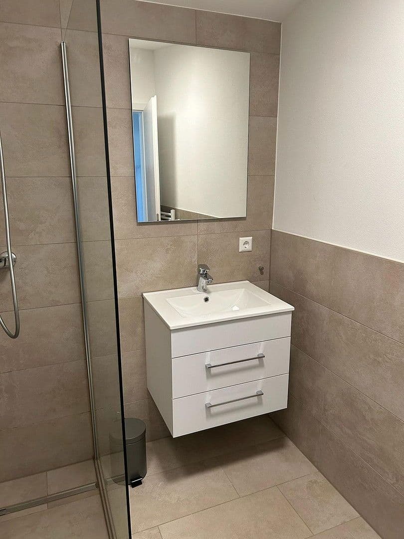 Pronájem bytu 2+1 55 m², Oberhofer Str. 4, Künzelsau, Bádensko-Württembersko Pronájem bytu 2+1 55 m², Oberhofer Str. 4, Künzelsau, Bádensko-Württembersko