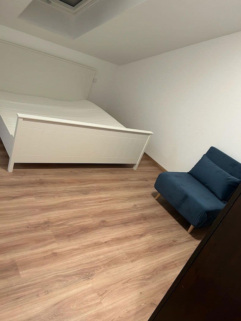 Pronájem bytu 2+1 55 m², Oberhofer Str. 4, Künzelsau, Bádensko-Württembersko Pronájem bytu 2+1 55 m², Oberhofer Str. 4, Künzelsau, Bádensko-Württembersko