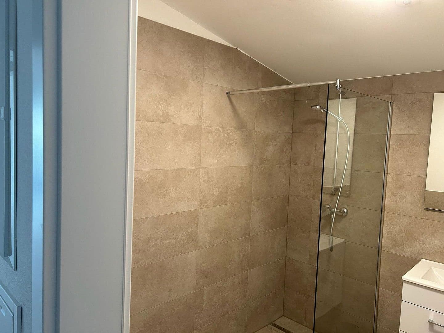 Pronájem bytu 2+1 55 m², Oberhofer Str. 4, Künzelsau, Bádensko-Württembersko Pronájem bytu 2+1 55 m², Oberhofer Str. 4, Künzelsau, Bádensko-Württembersko