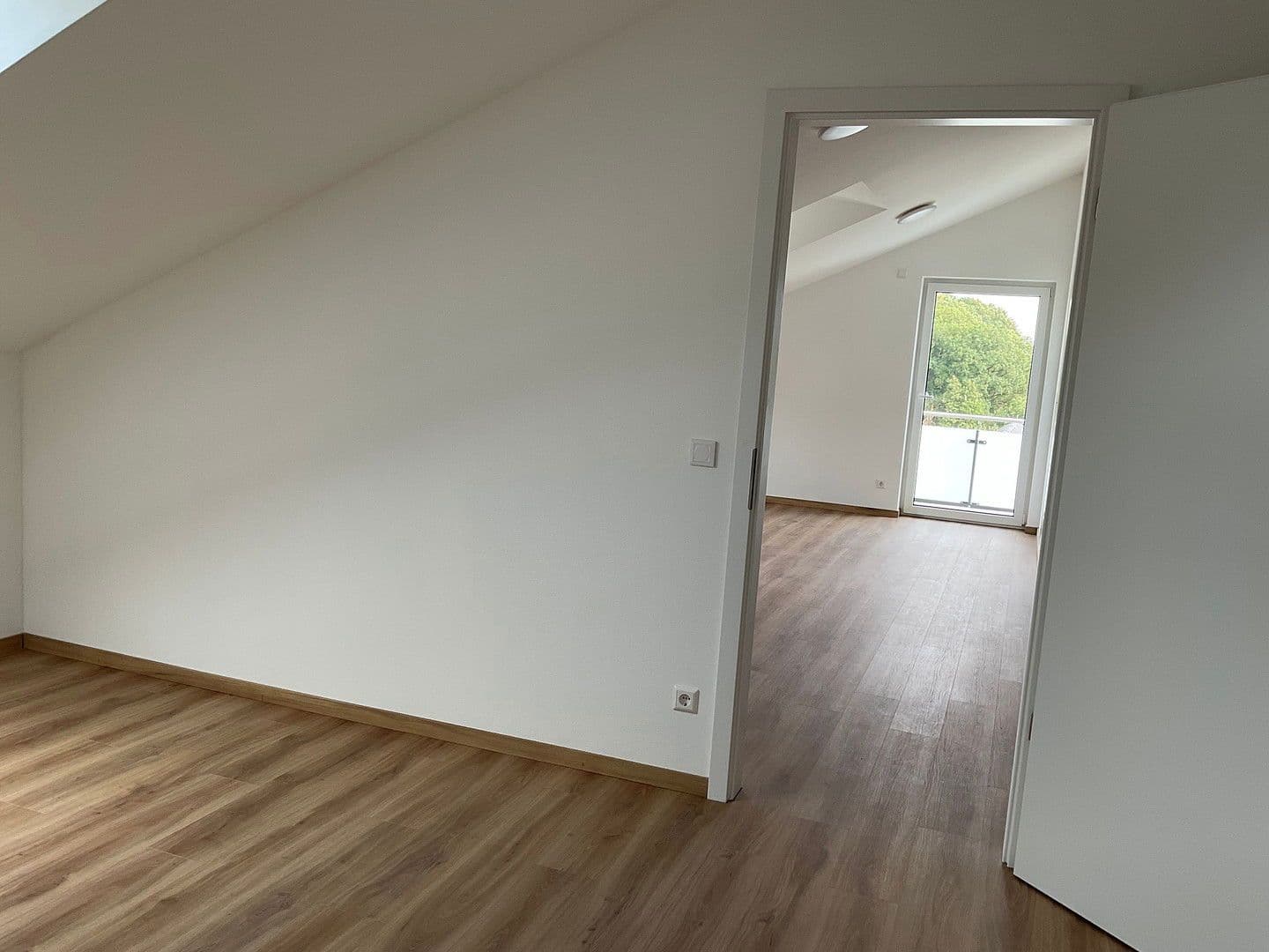 Pronájem bytu 2+1 55 m², Oberhofer Str. 4, Künzelsau, Bádensko-Württembersko Pronájem bytu 2+1 55 m², Oberhofer Str. 4, Künzelsau, Bádensko-Württembersko