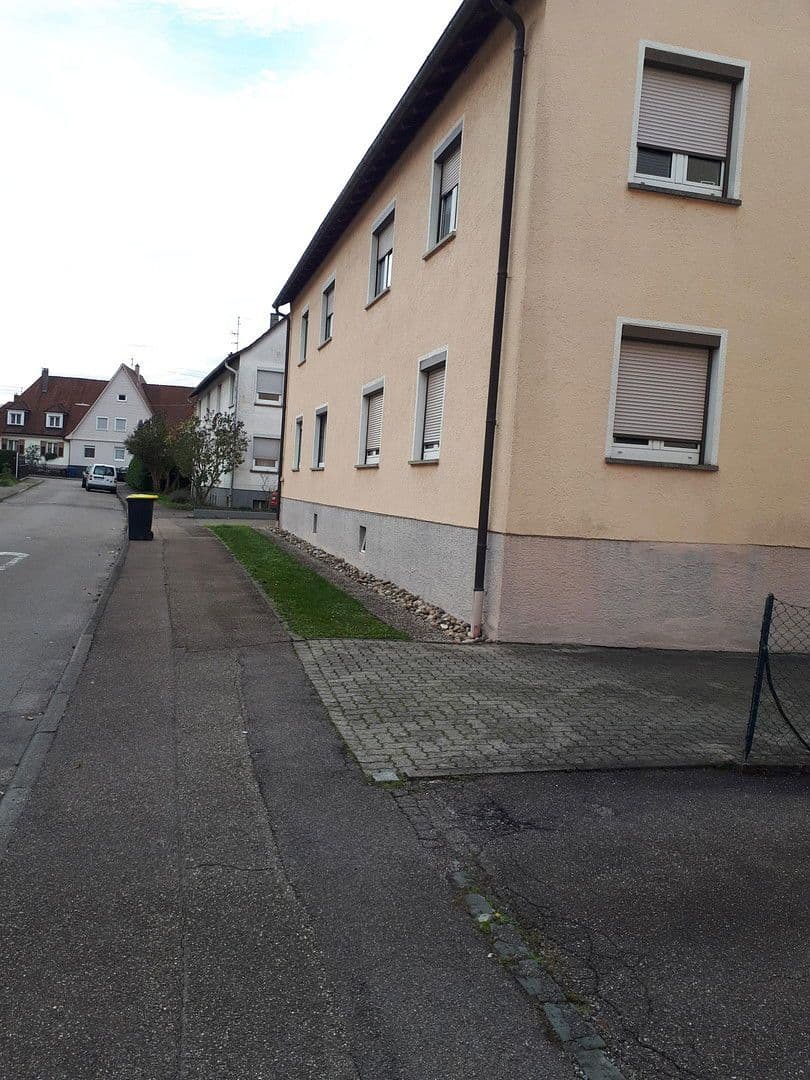 Pronájem bytu 3+1 63 m², Oberndorf am Neckar, Bádensko-Württembersko Pronájem bytu 3+1 63 m², Oberndorf am Neckar, Bádensko-Württembersko