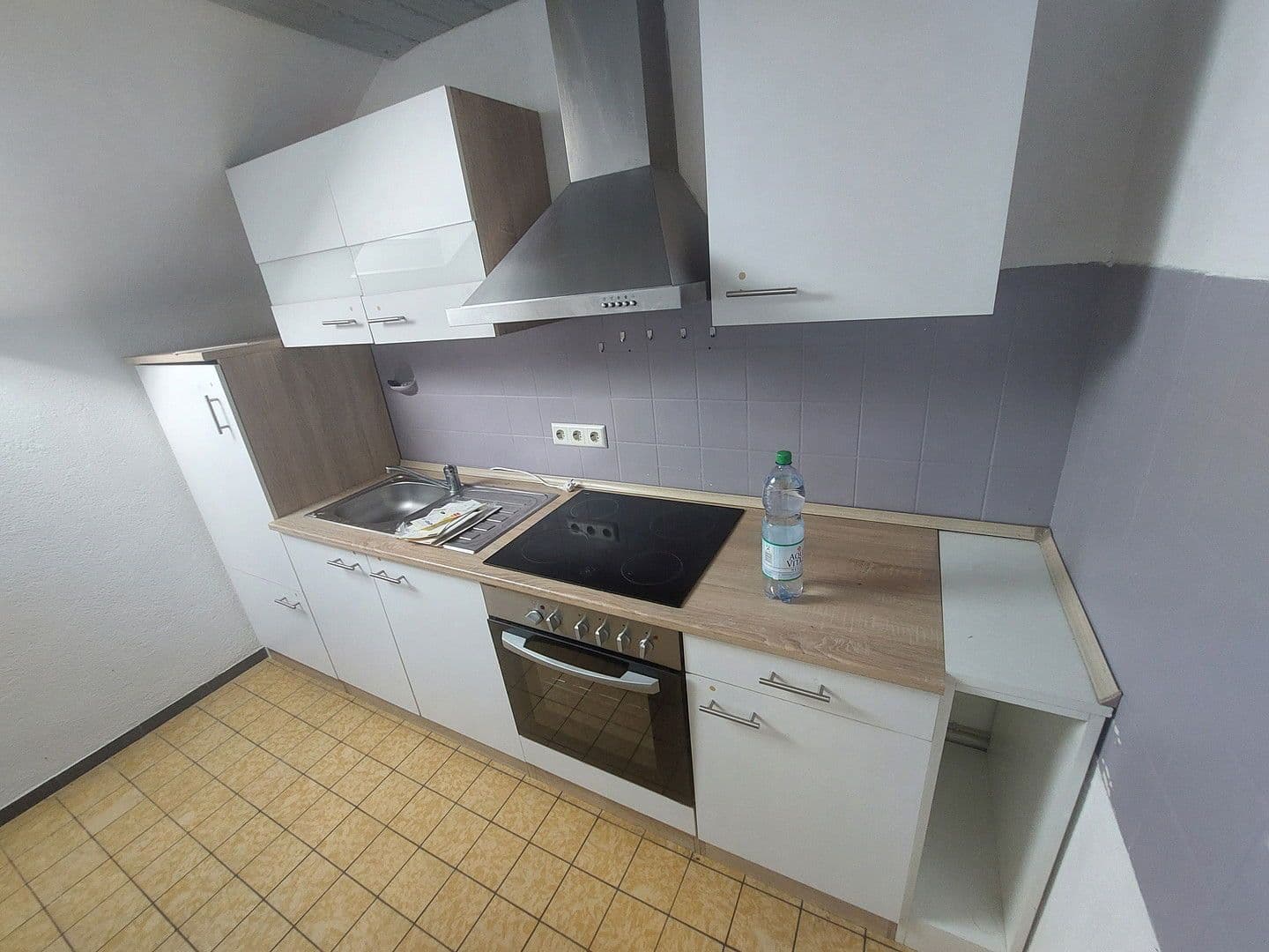 Prodej bytu 3+1 67 m², Ebersbach an der Fils, Bádensko-Württembersko Prodej bytu 3+1 67 m², Ebersbach an der Fils, Bádensko-Württembersko