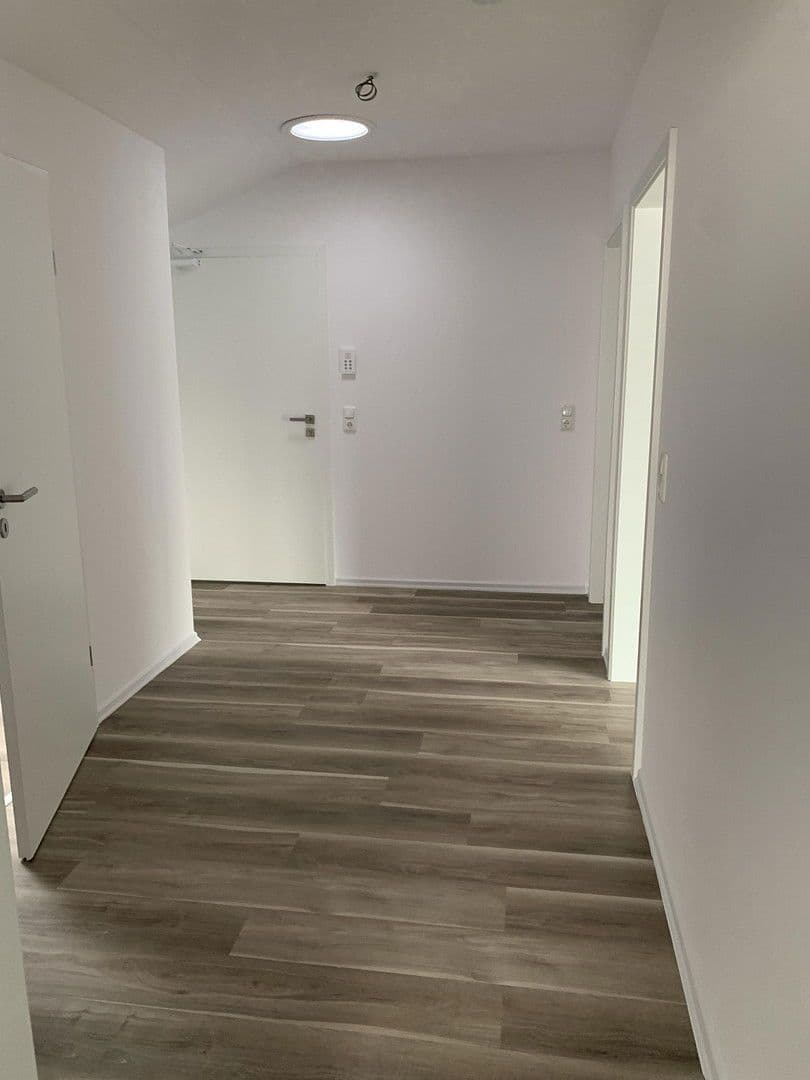 Pronájem bytu 4+1 90 m², Ansbacher Str. 24, Aurach, Bavorsko Pronájem bytu 4+1 90 m², Ansbacher Str. 24, Aurach, Bavorsko